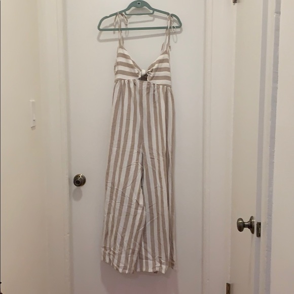 Jumpsuit - Picture 2 of 3